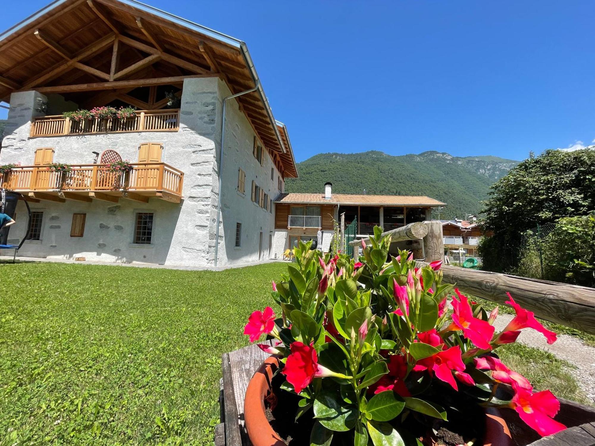 La Lesivera Bed And Breakfast Тьоне-ди-Тренто Экстерьер фото